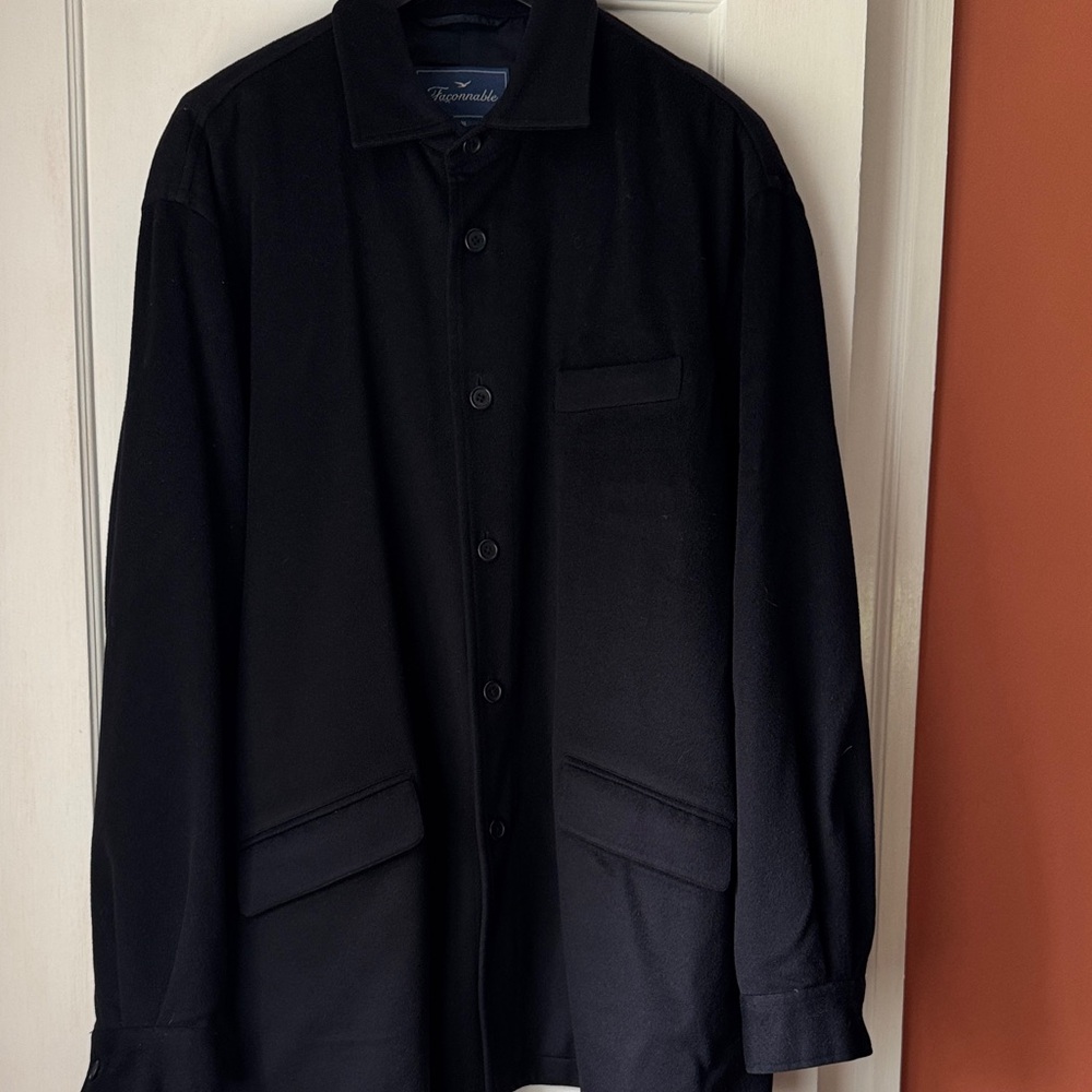 Faconnable Men's wool Black jacket. Ragland sleeves. Pockets, buttoned cuffs